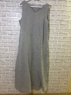 Sleeveless Striped Maxi Dress in Black and White, 3X